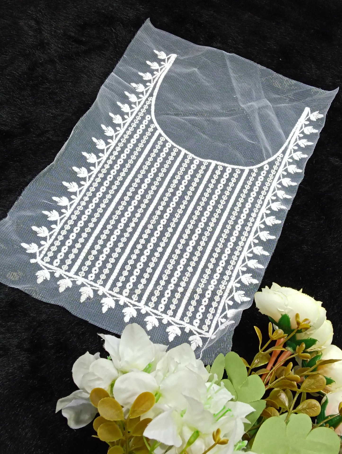Sample Embroidered Neck Patch Design NE821