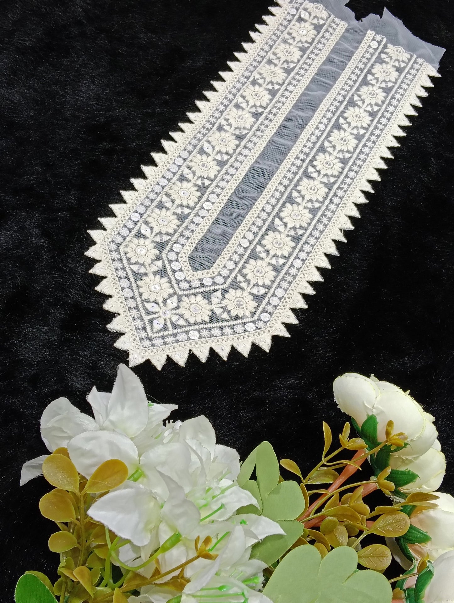Sample Embroidered Neck Patch Design NE279