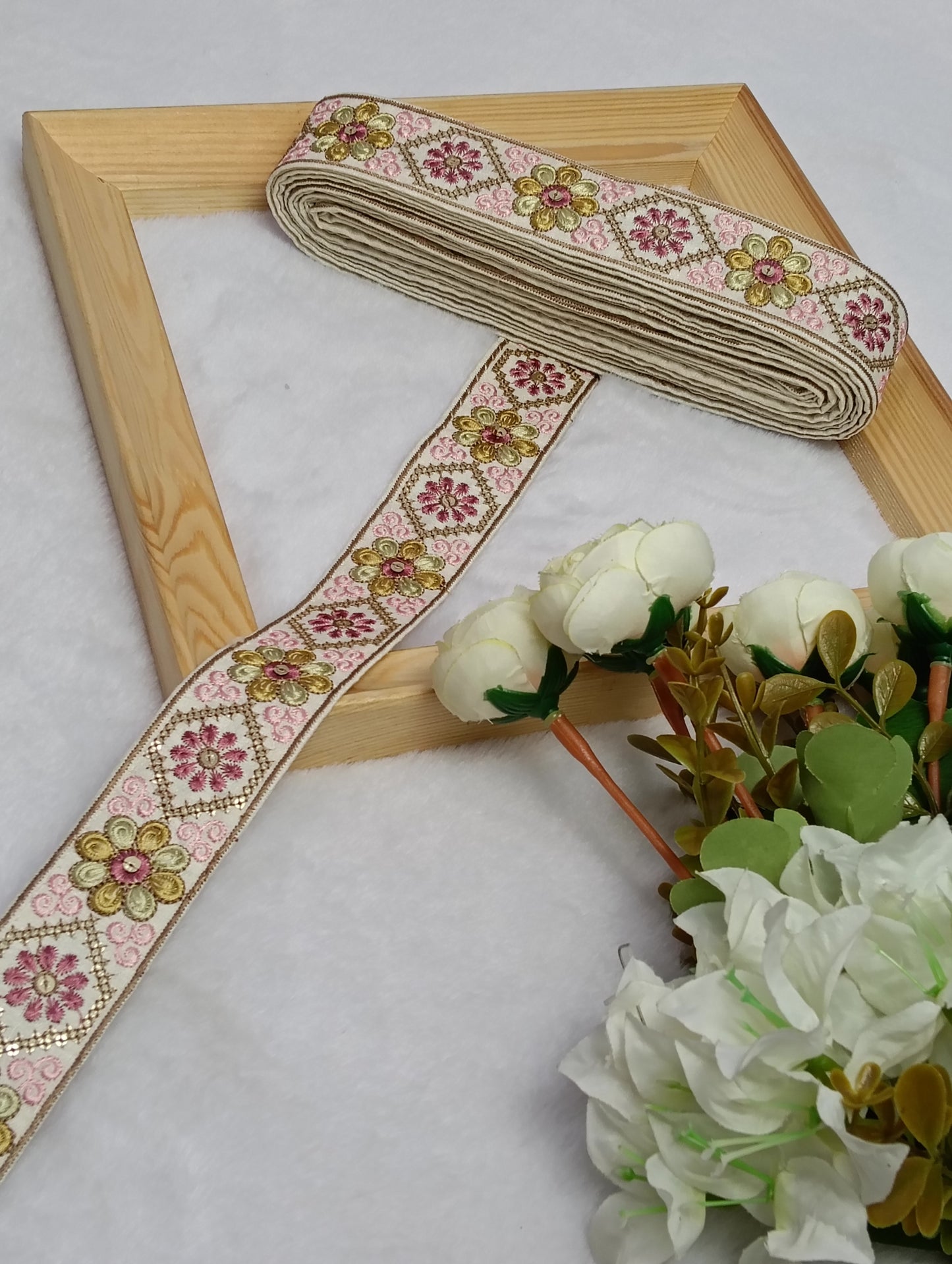 Embroidery Lace Jari Border