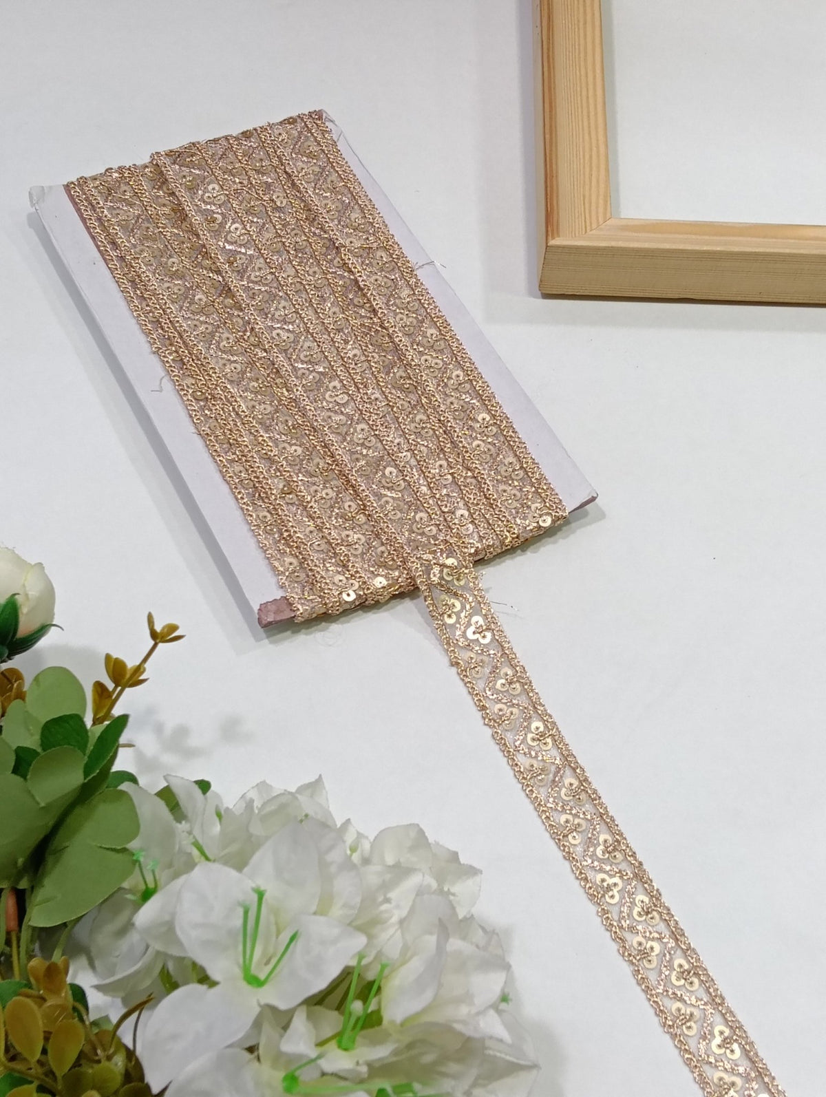 JA12573 Jari Border - Artiza Lace