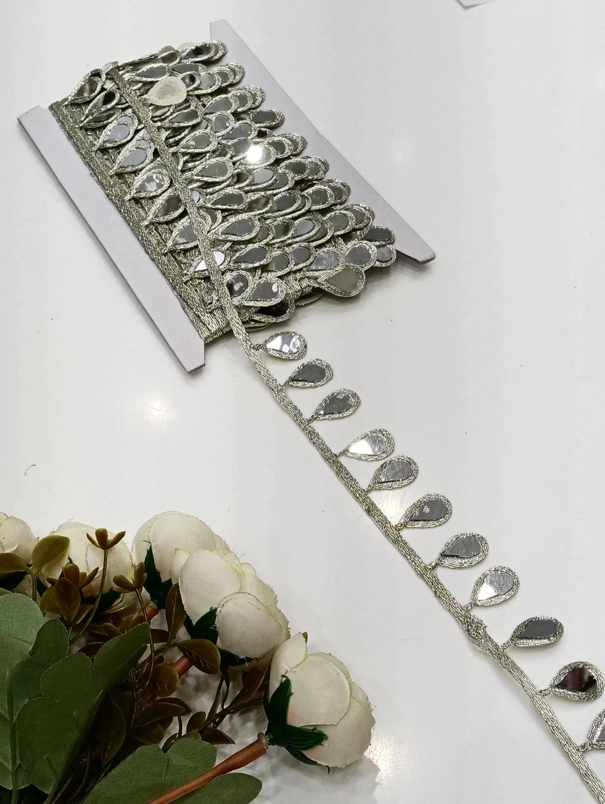 MI484 Mirror Border - Artiza Lace