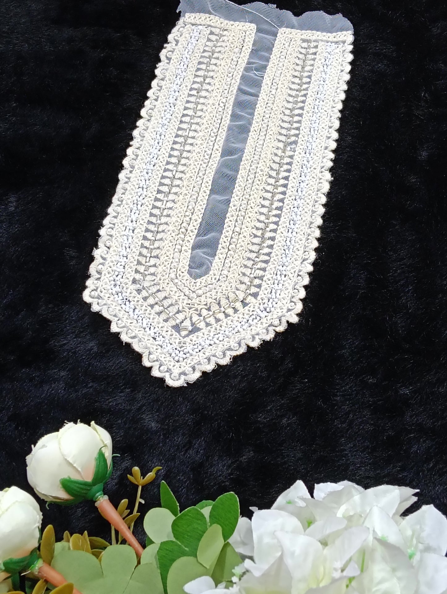 Embroidered Neck Patch Design NE1006