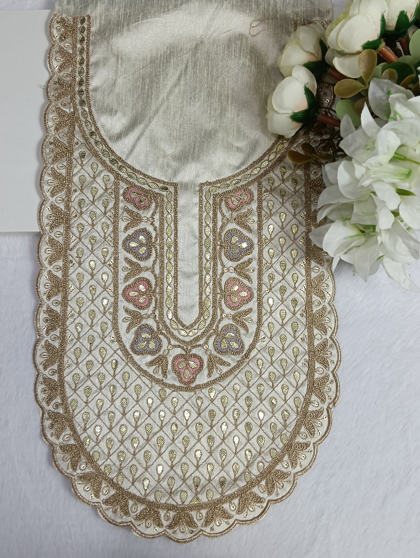 Embroidered Neck Patch Design NE1308
