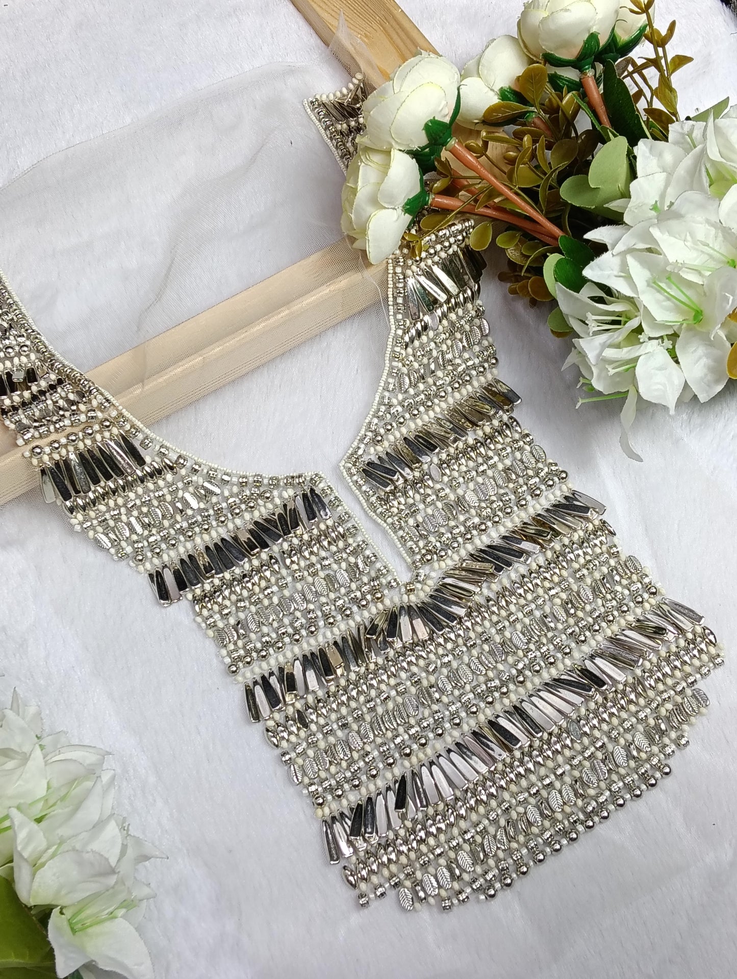 Embroidered Neck Patch Design NE1355