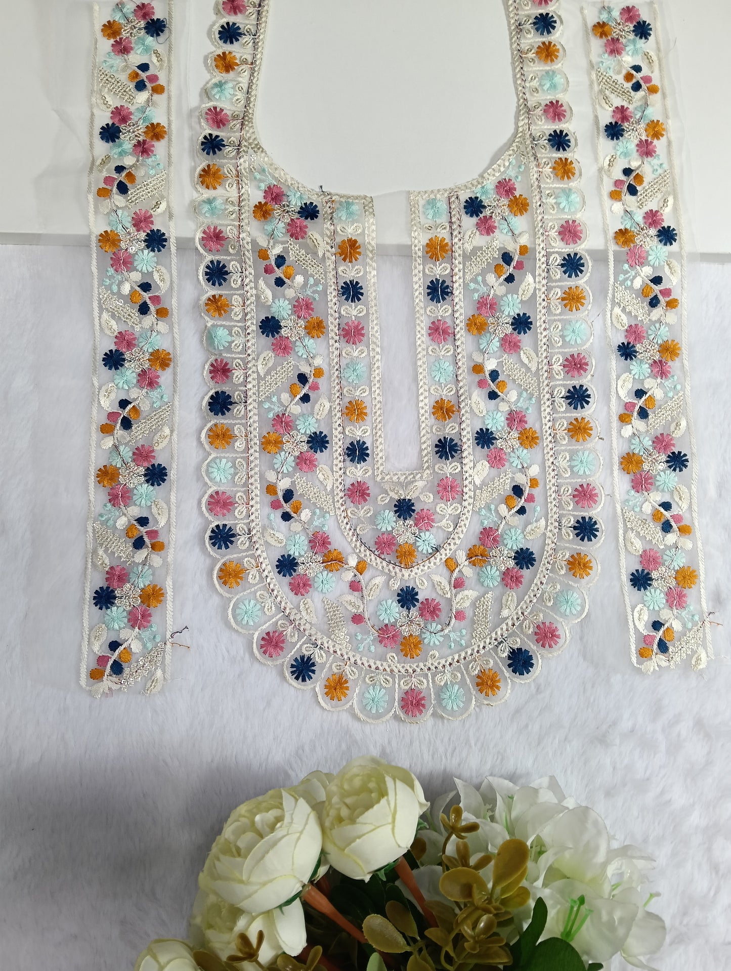 Embroidered Neck Patch Design NE1094