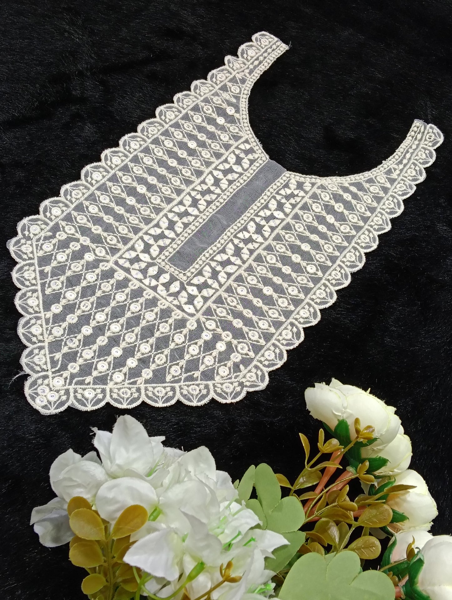 Embroidered Neck Patch Design NE404