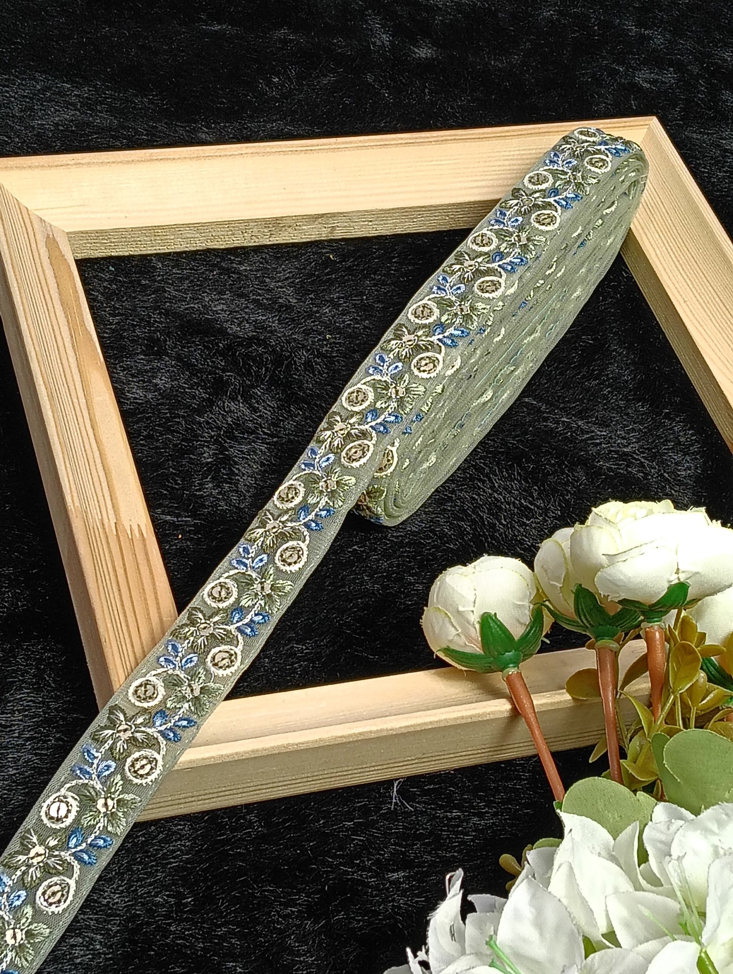 Embroidery Lace Jari Border