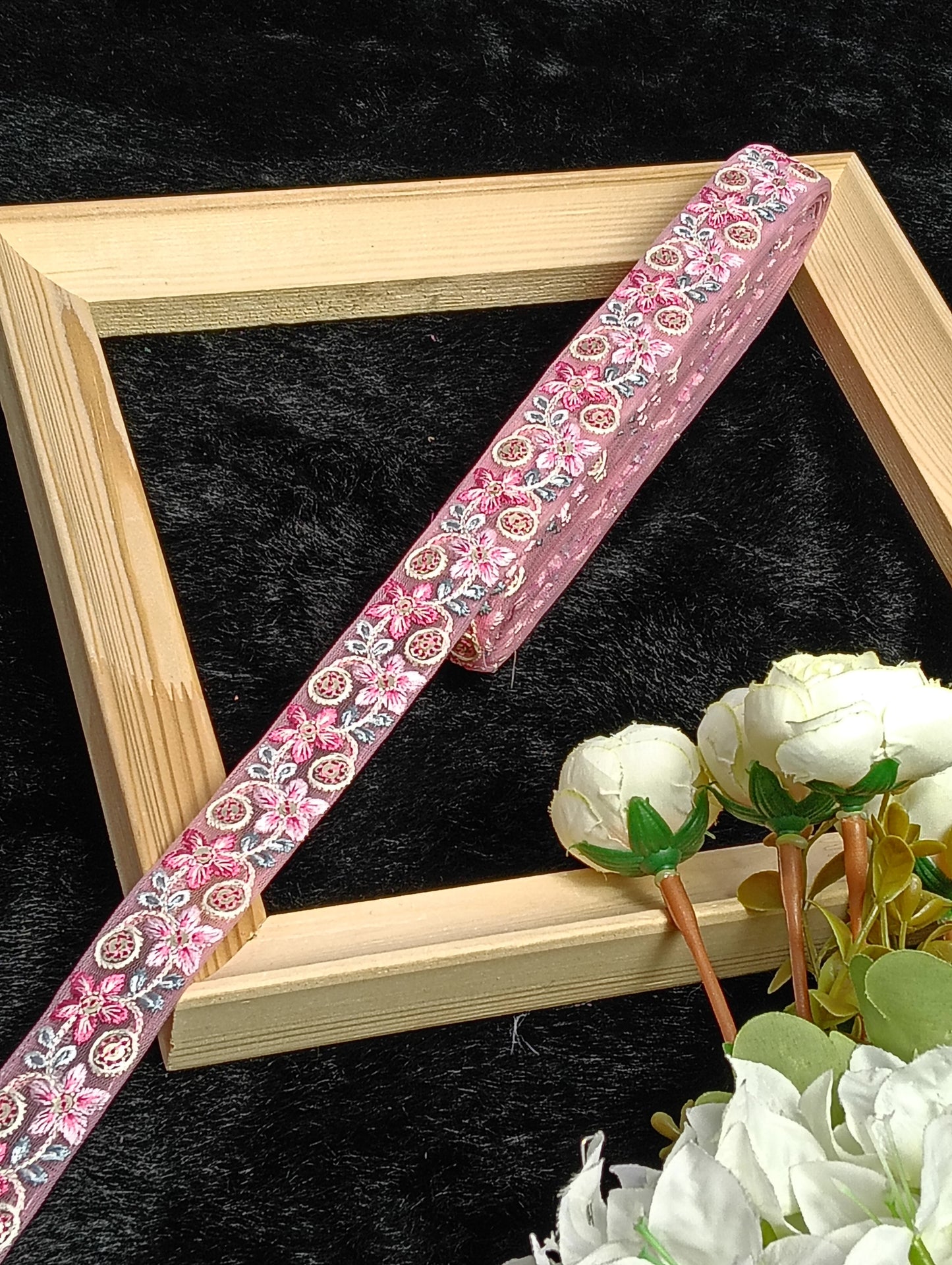 Embroidery Lace Jari Border