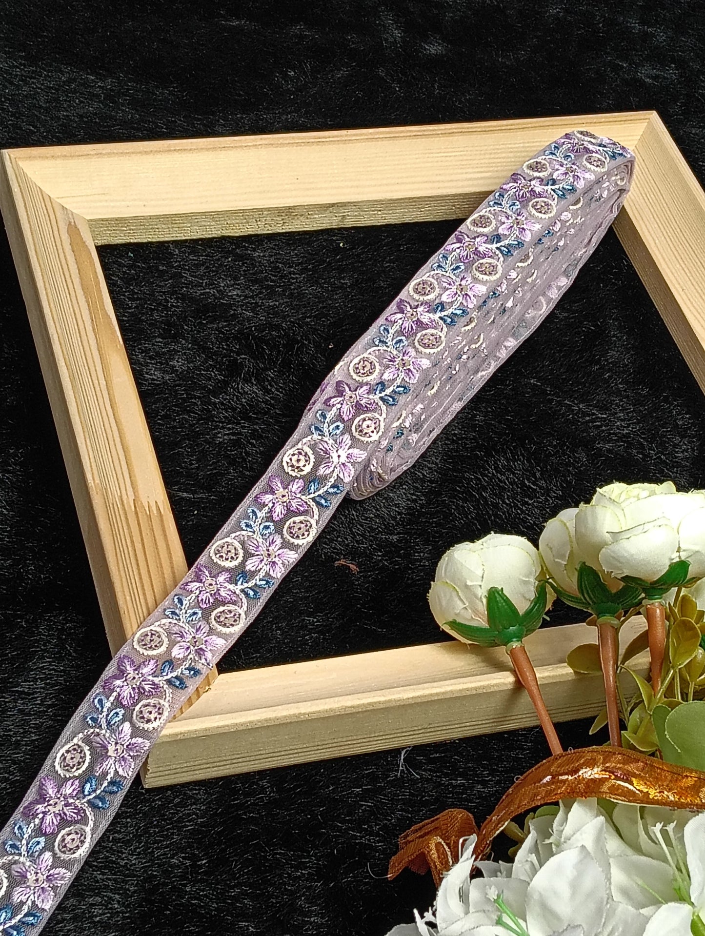 Embroidery Lace Jari Border