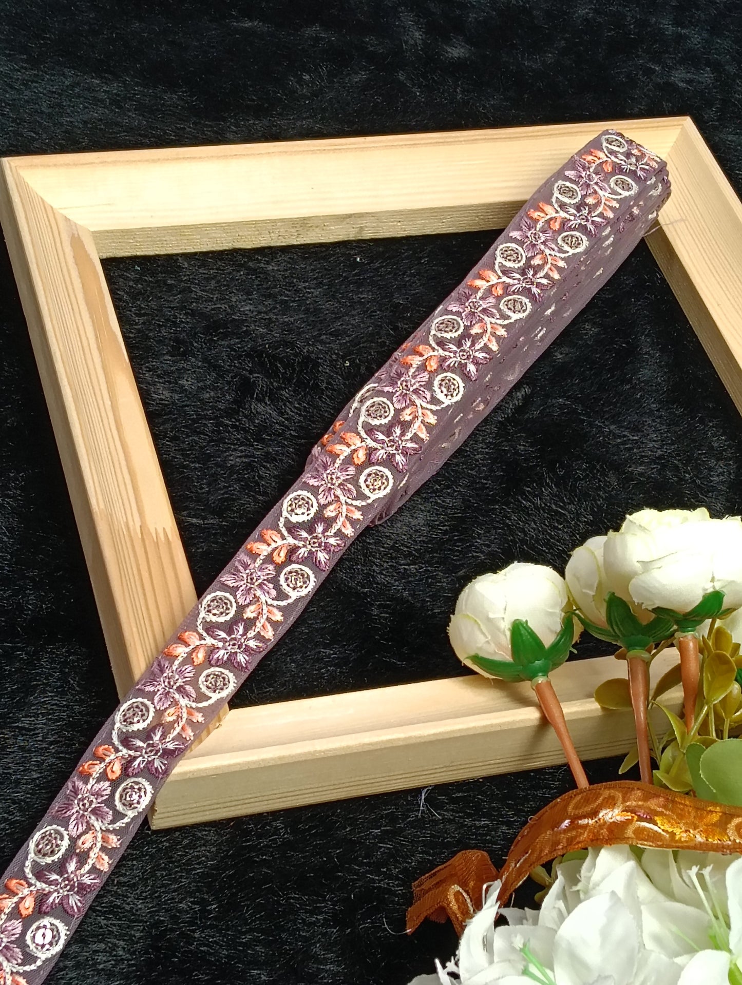 Embroidery Lace Jari Border