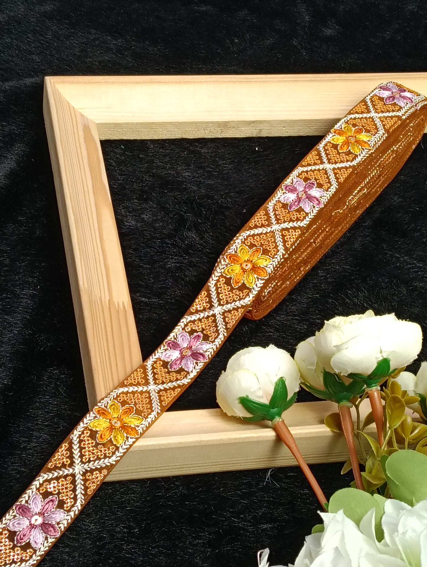Embroidery Lace Jari Border