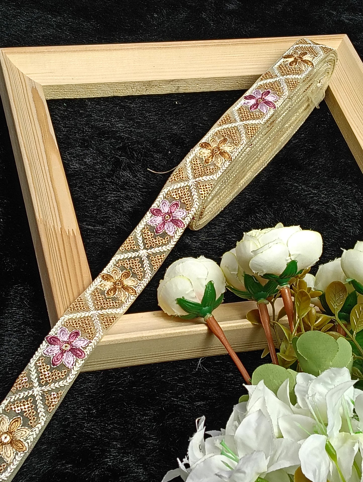 Embroidery Lace Jari Border