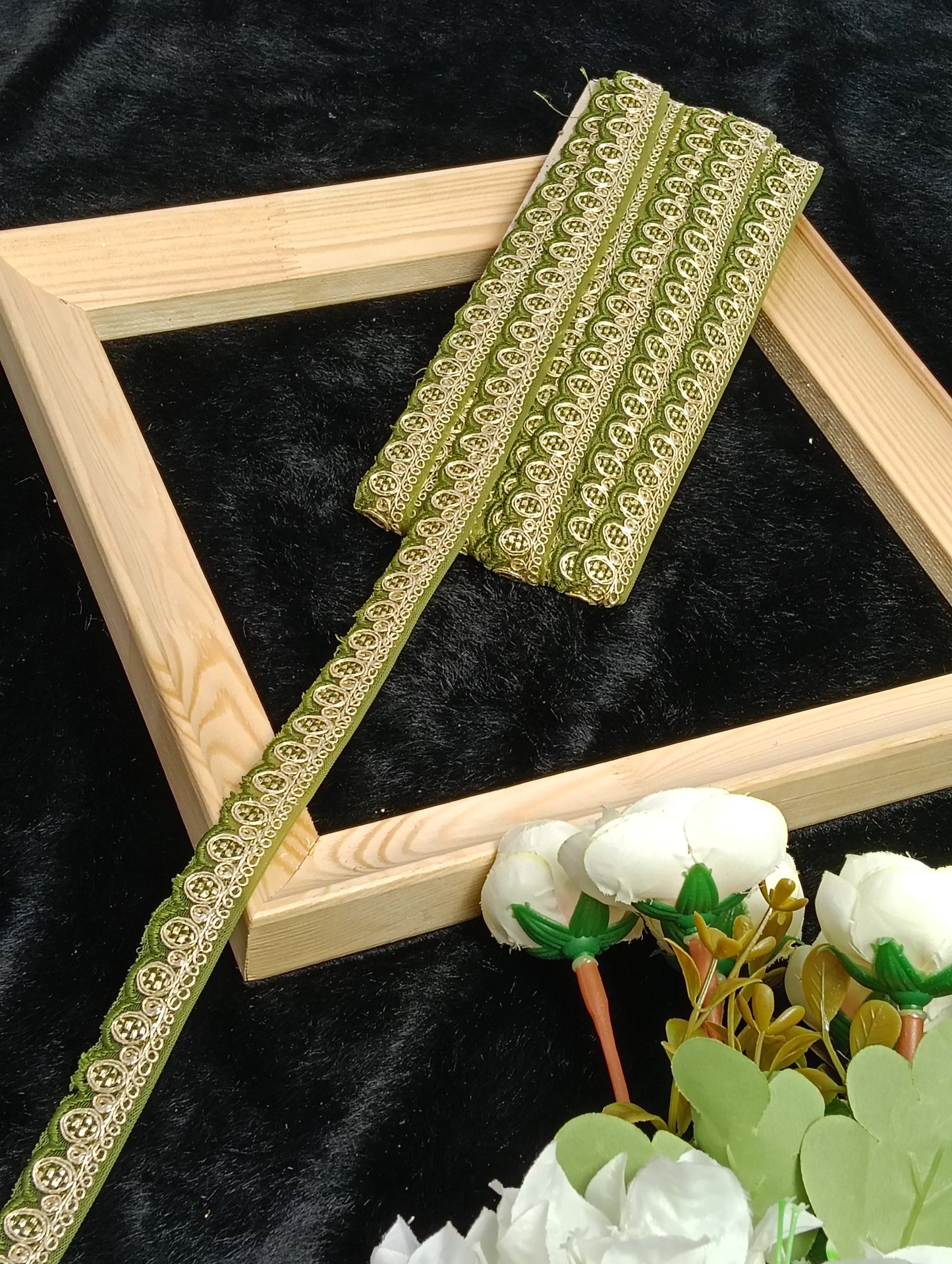 Embroidery Lace Jari Border (Copy)
