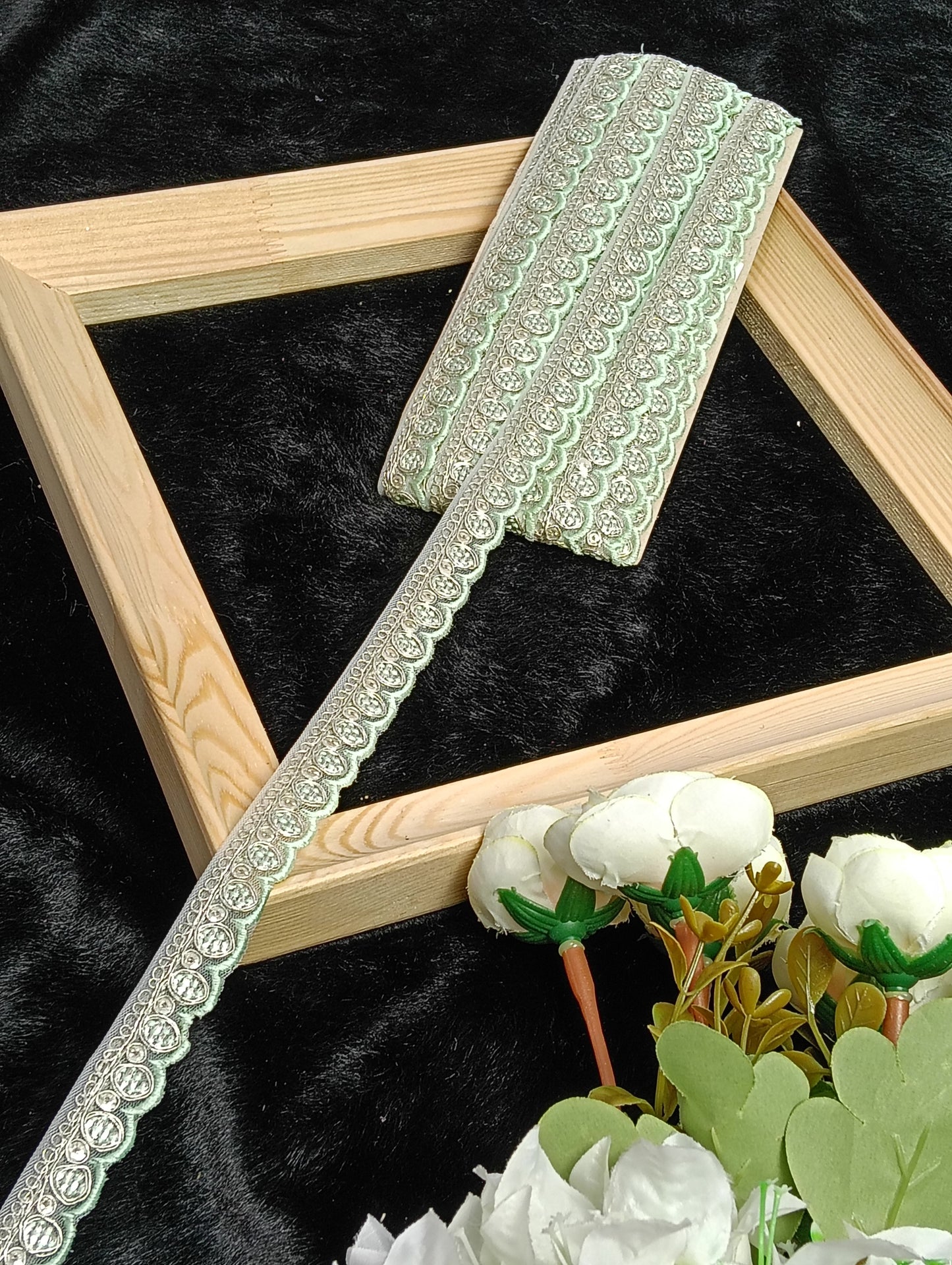 Embroidery Lace Jari Border (Copy)
