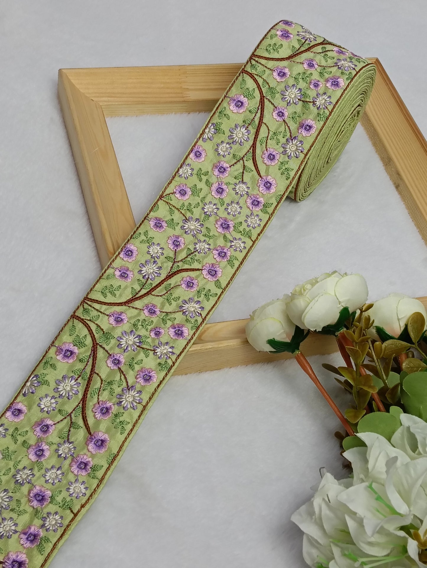 Embroidery Lace Jari Border