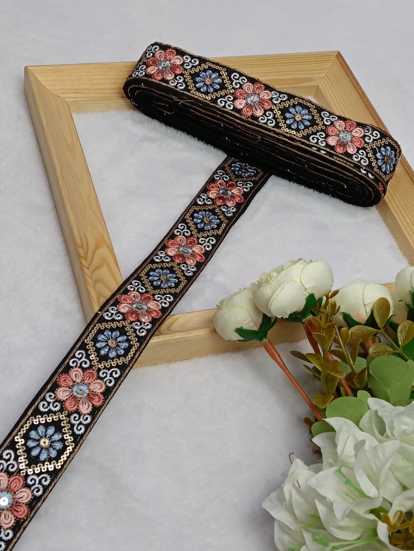 Embroidery Lace Jari Border