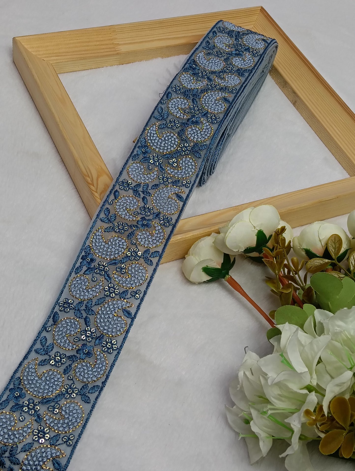 Embroidery Lace Jari Border