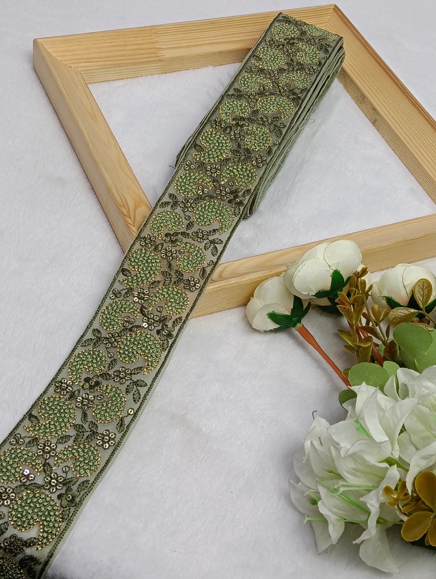 Embroidery Lace Jari Border