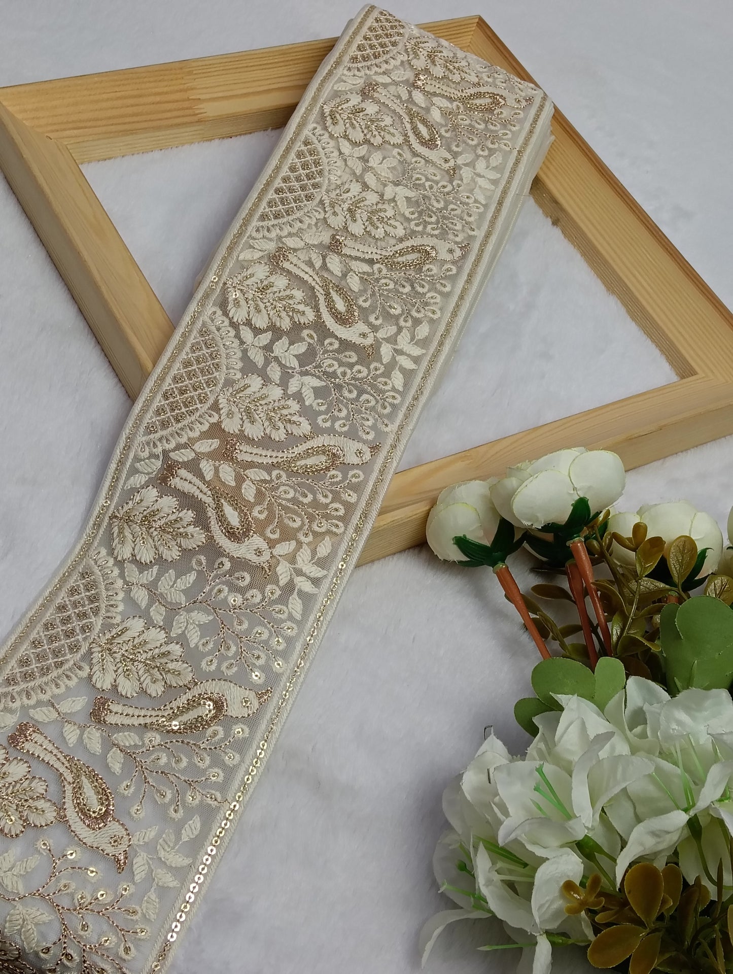 Embroidery Lace Jari Border