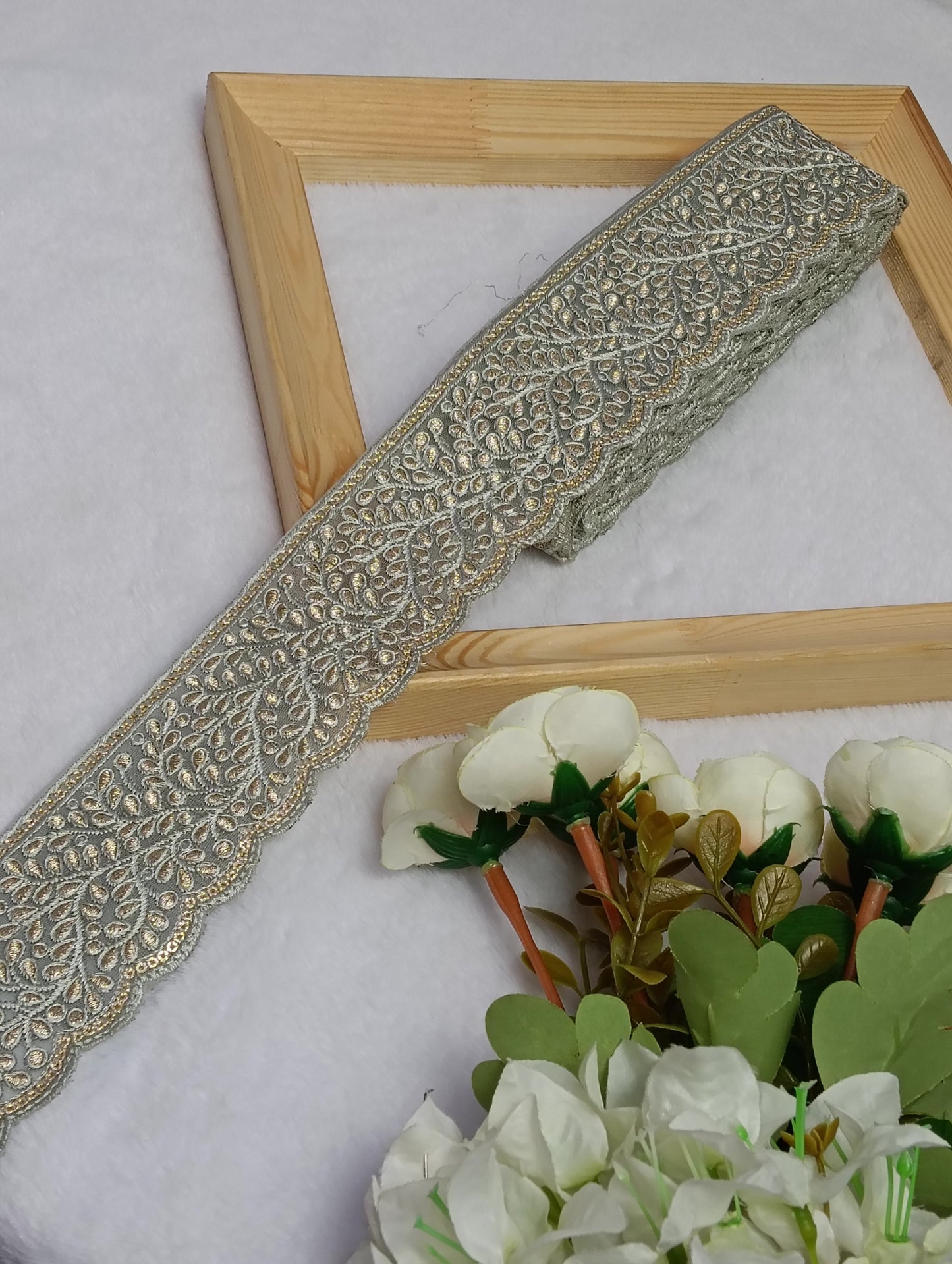 Embroidery Lace Jari Border