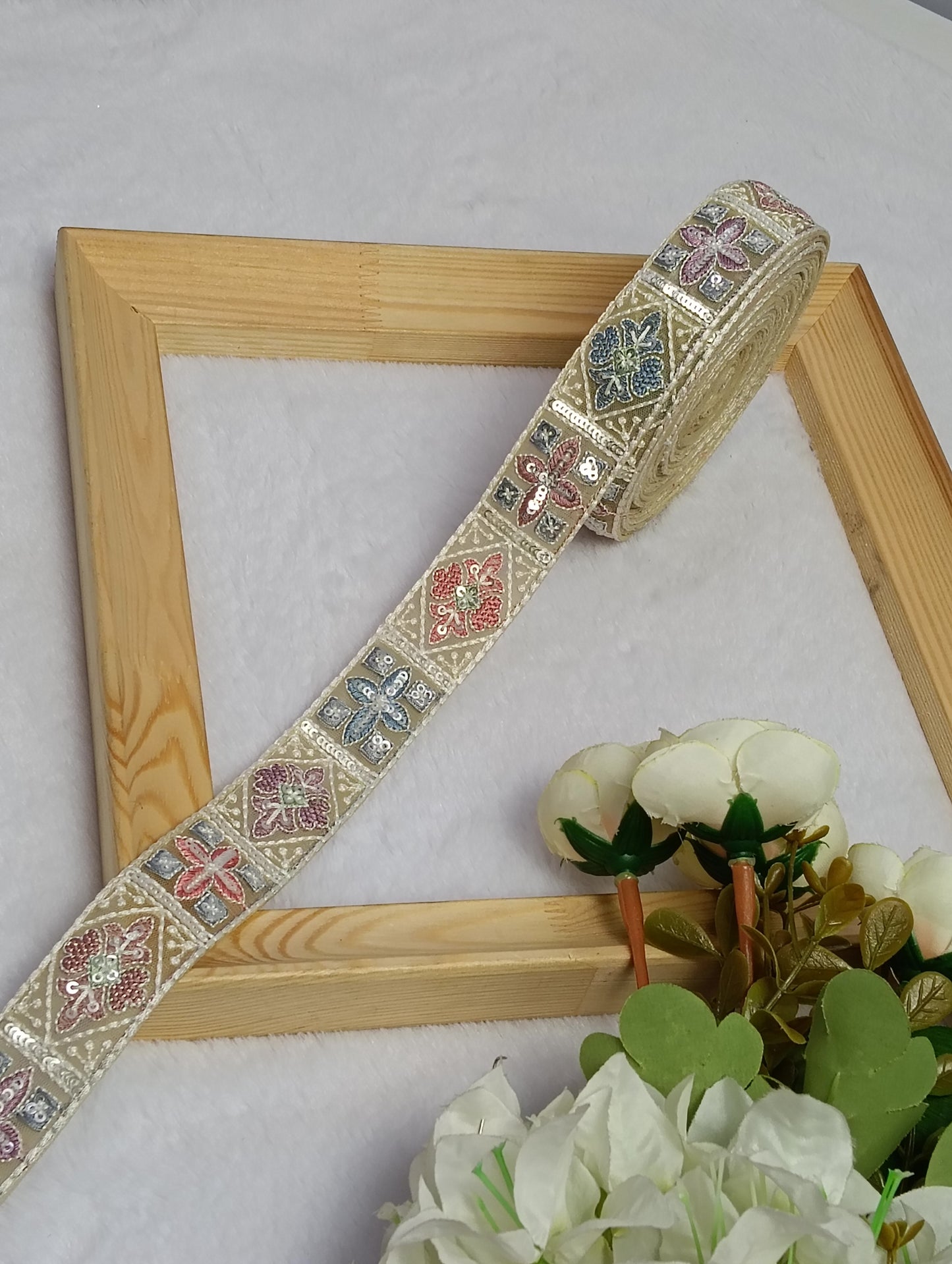 Embroidery Lace Jari Border
