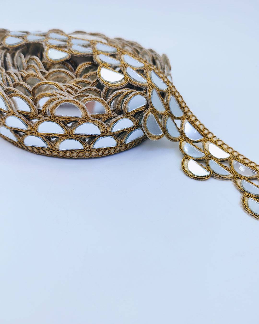 Mirror border - Bharat trading