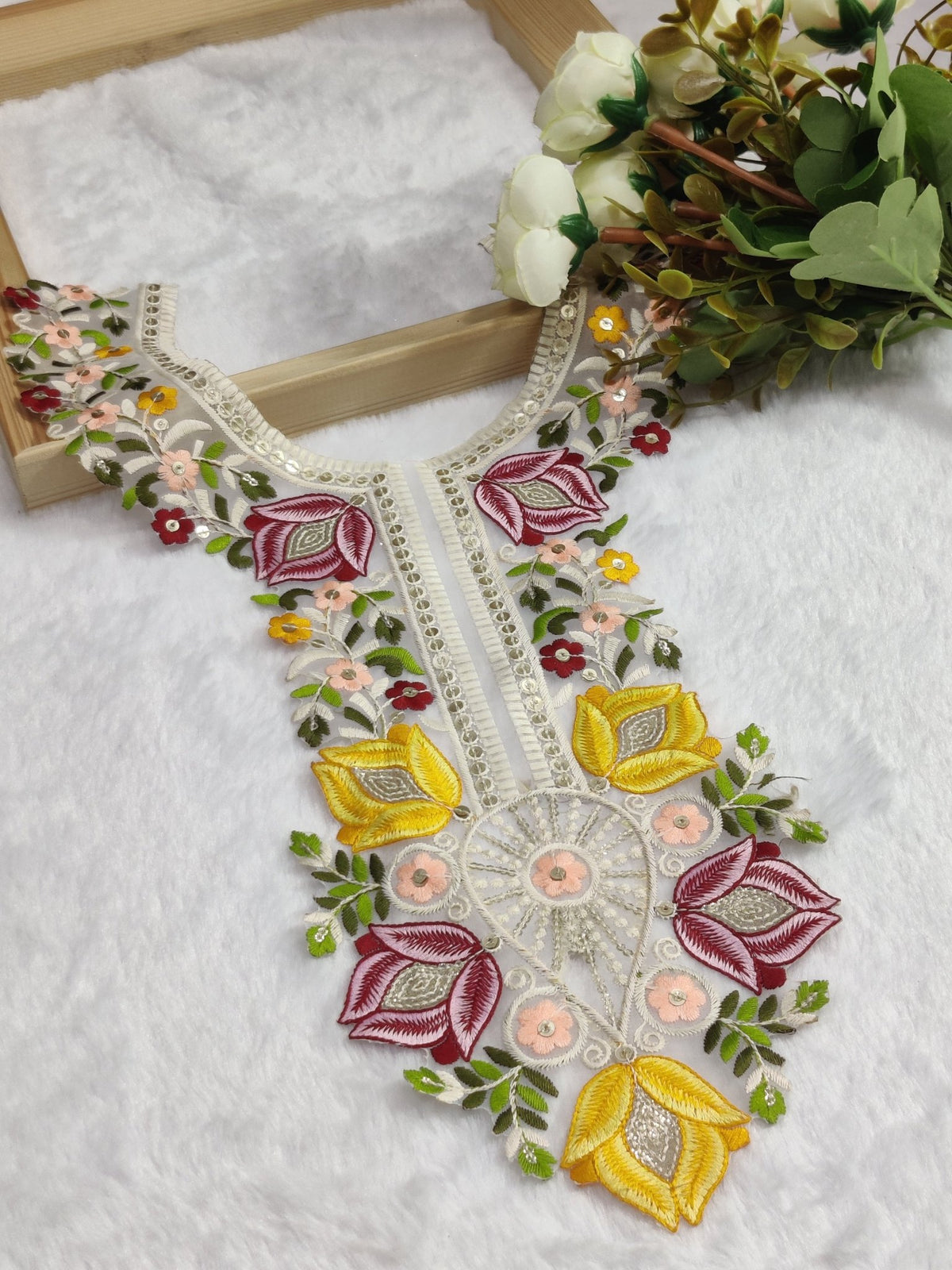 Embroidered Neck Patch Design NE1026 - Artiza Lace