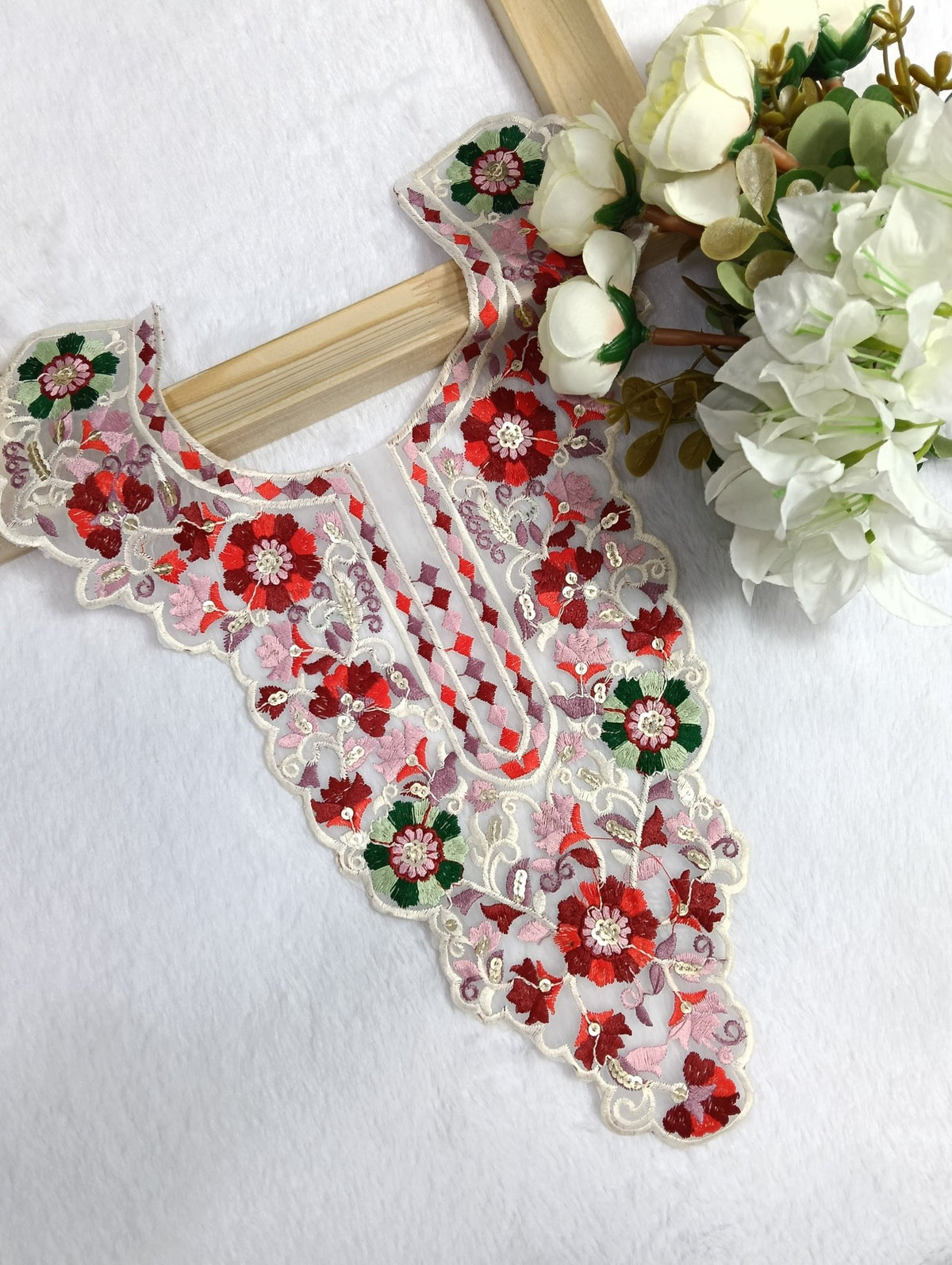 Embroidered Neck Patch Design NE1053 - Artiza Lace