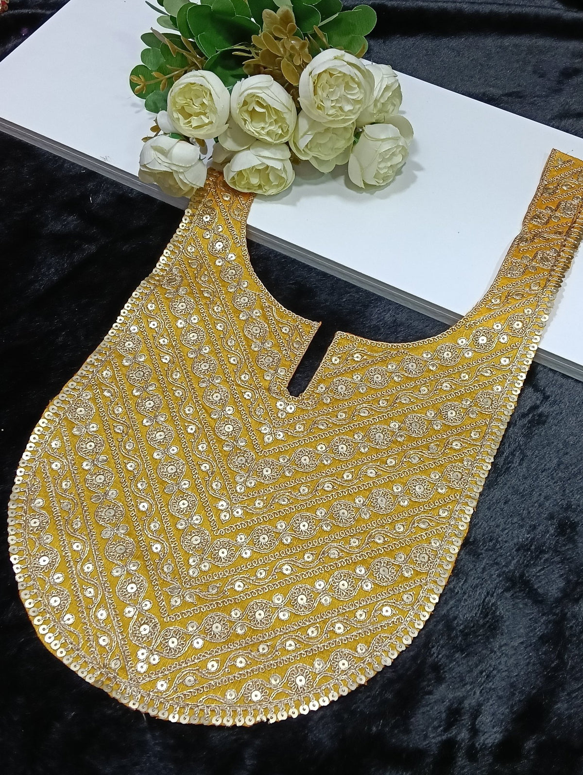 Embroidered Neck Patch Design NE130 - Artiza Lace