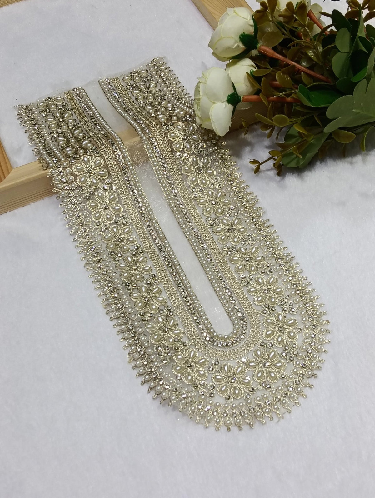 Embroidered Neck Patch Design NE1304 - Artiza Lace