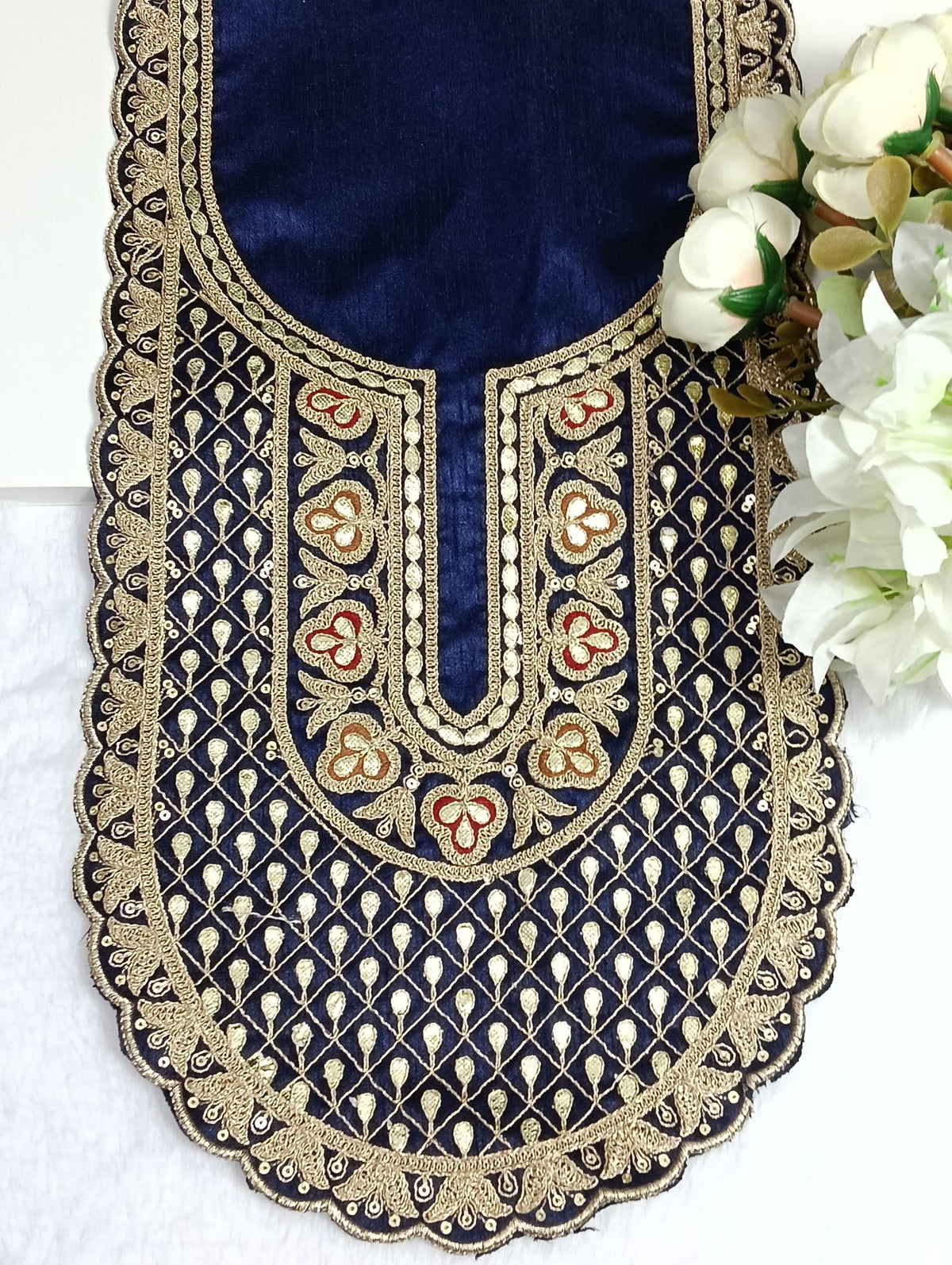 Embroidered Neck Patch Design NE1308 - Artiza Lace