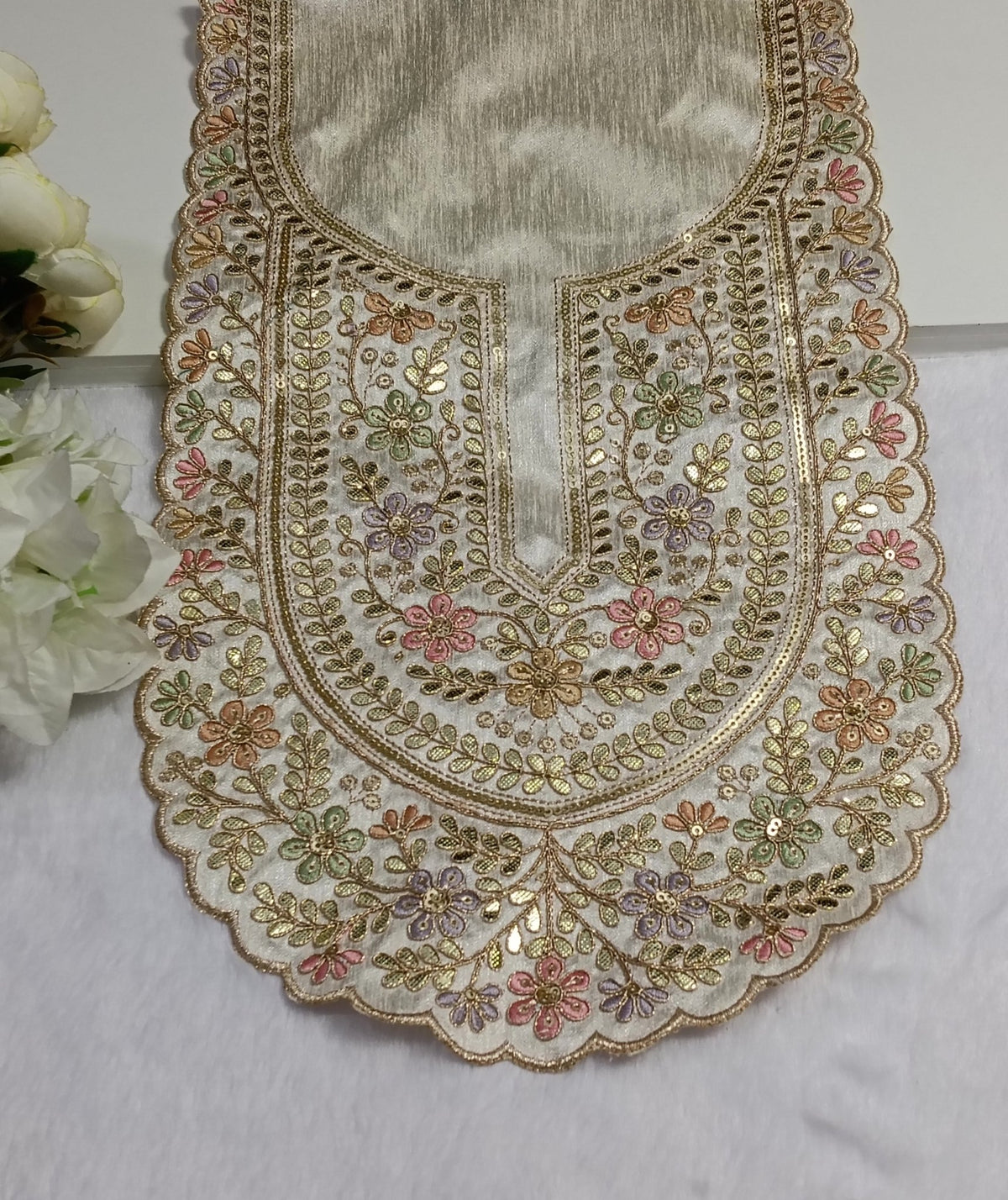 Embroidered Neck Patch Design NE1316 - Artiza Lace