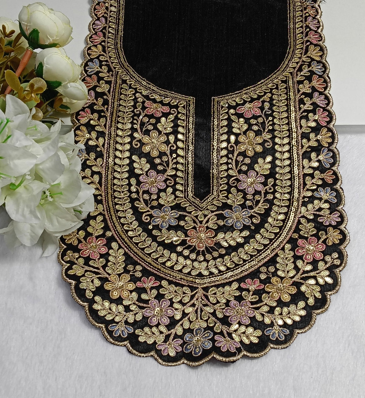 Embroidered Neck Patch Design NE1316 - Artiza Lace