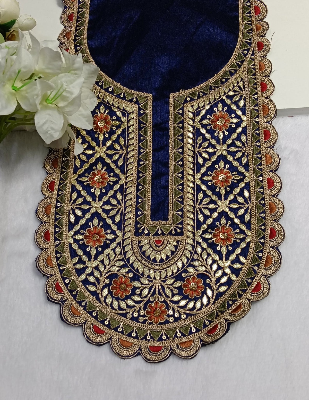 Embroidered Neck Patch Design NE1317 - Artiza Lace