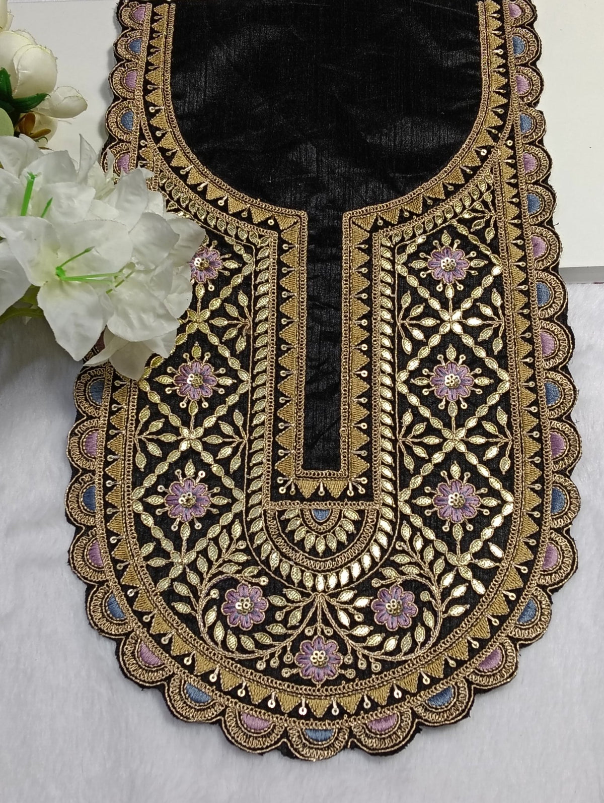 Embroidered Neck Patch Design NE1317 - Artiza Lace