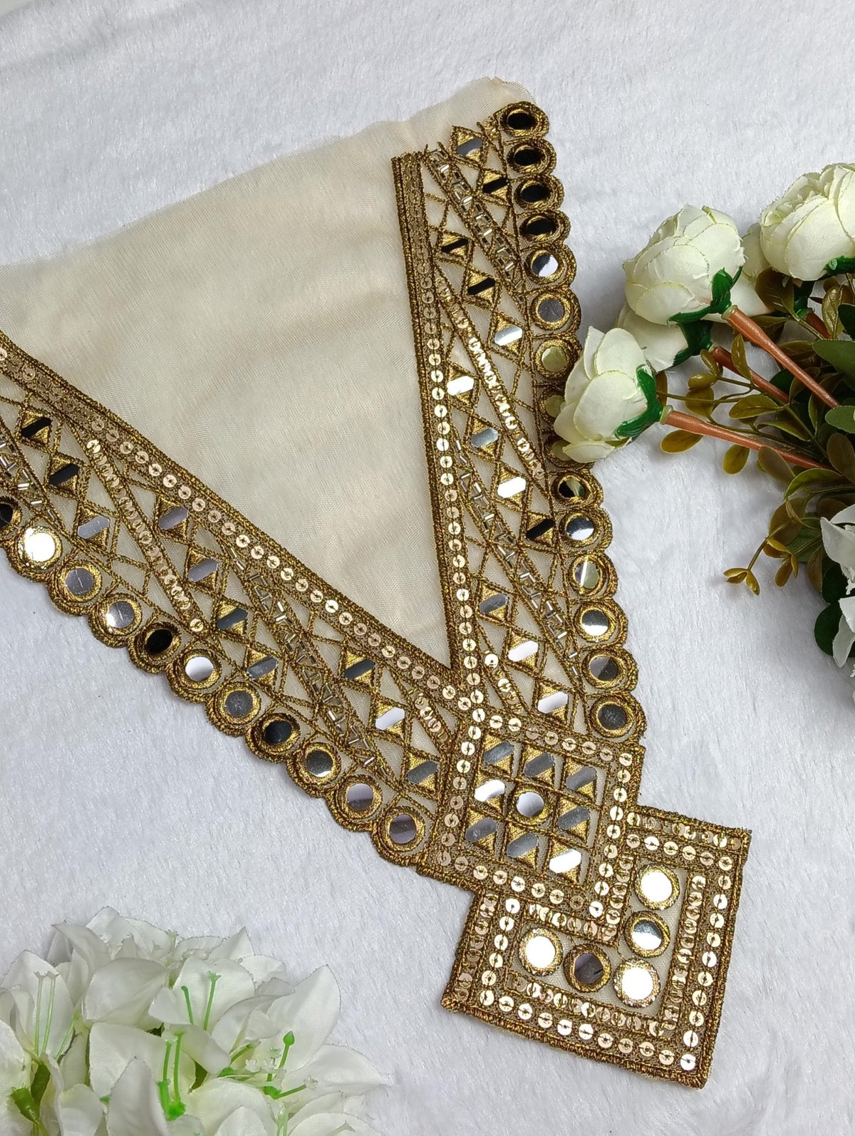 Embroidered Neck Patch Design NE1338 - Artiza Lace