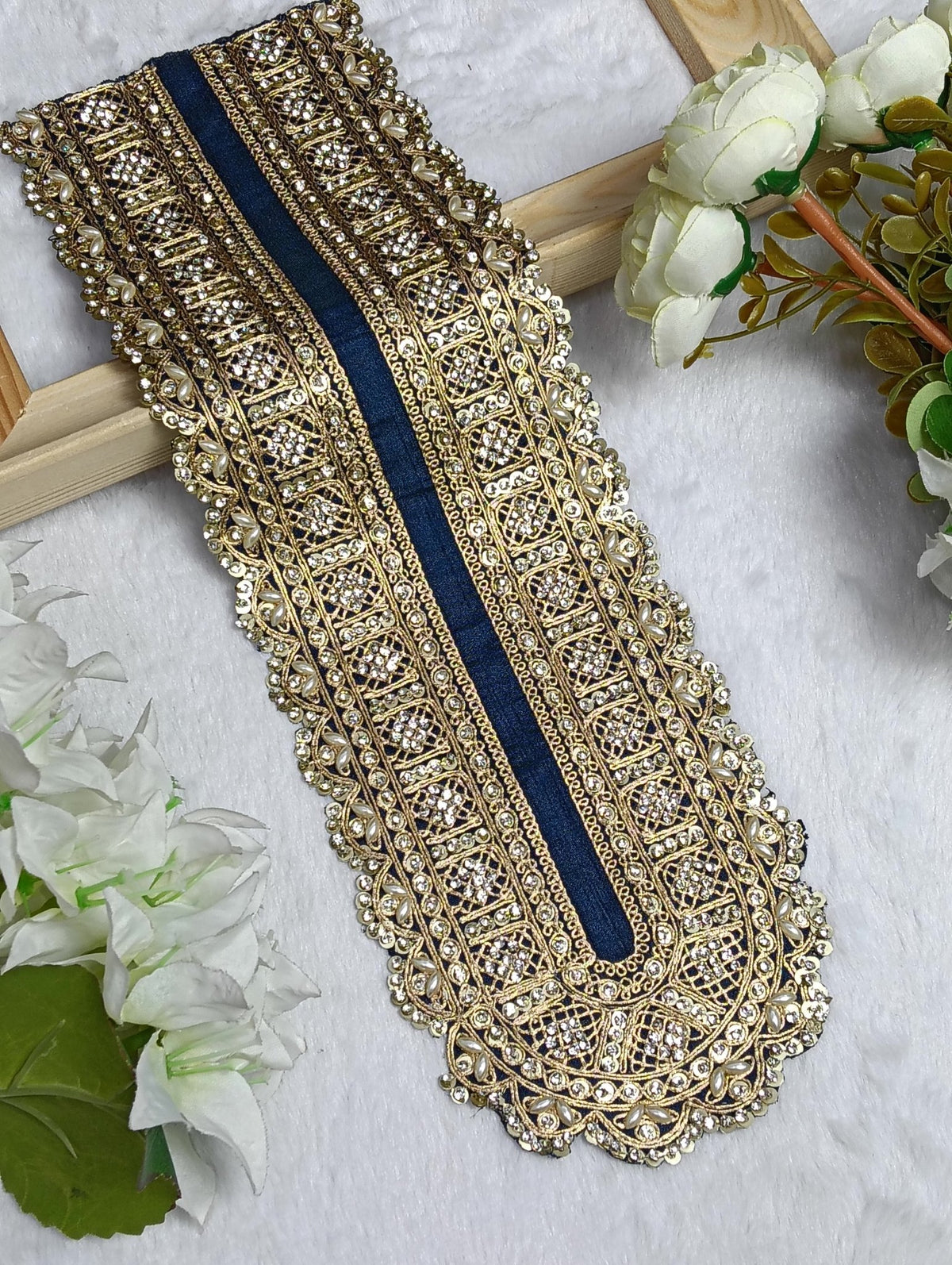 Embroidered Neck Patch Design NE1348 - Artiza Lace