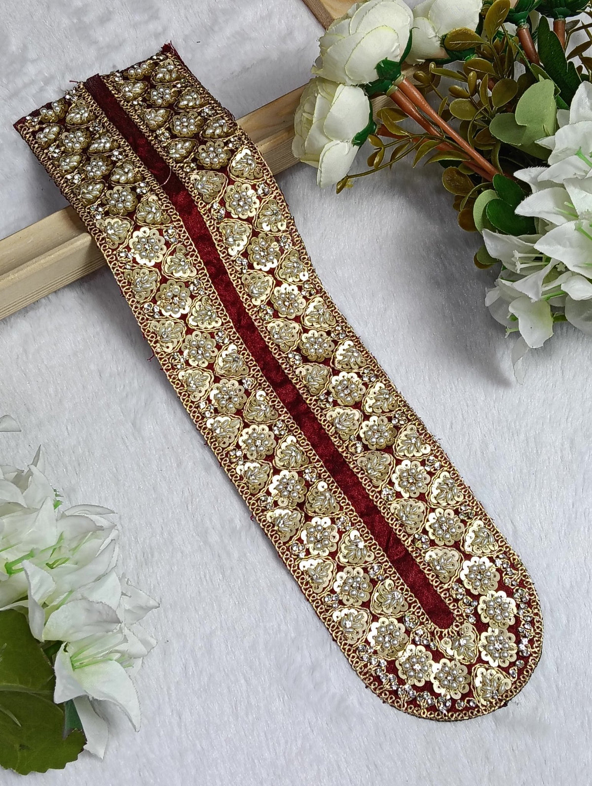 Embroidered Neck Patch Design NE1350 - Artiza Lace