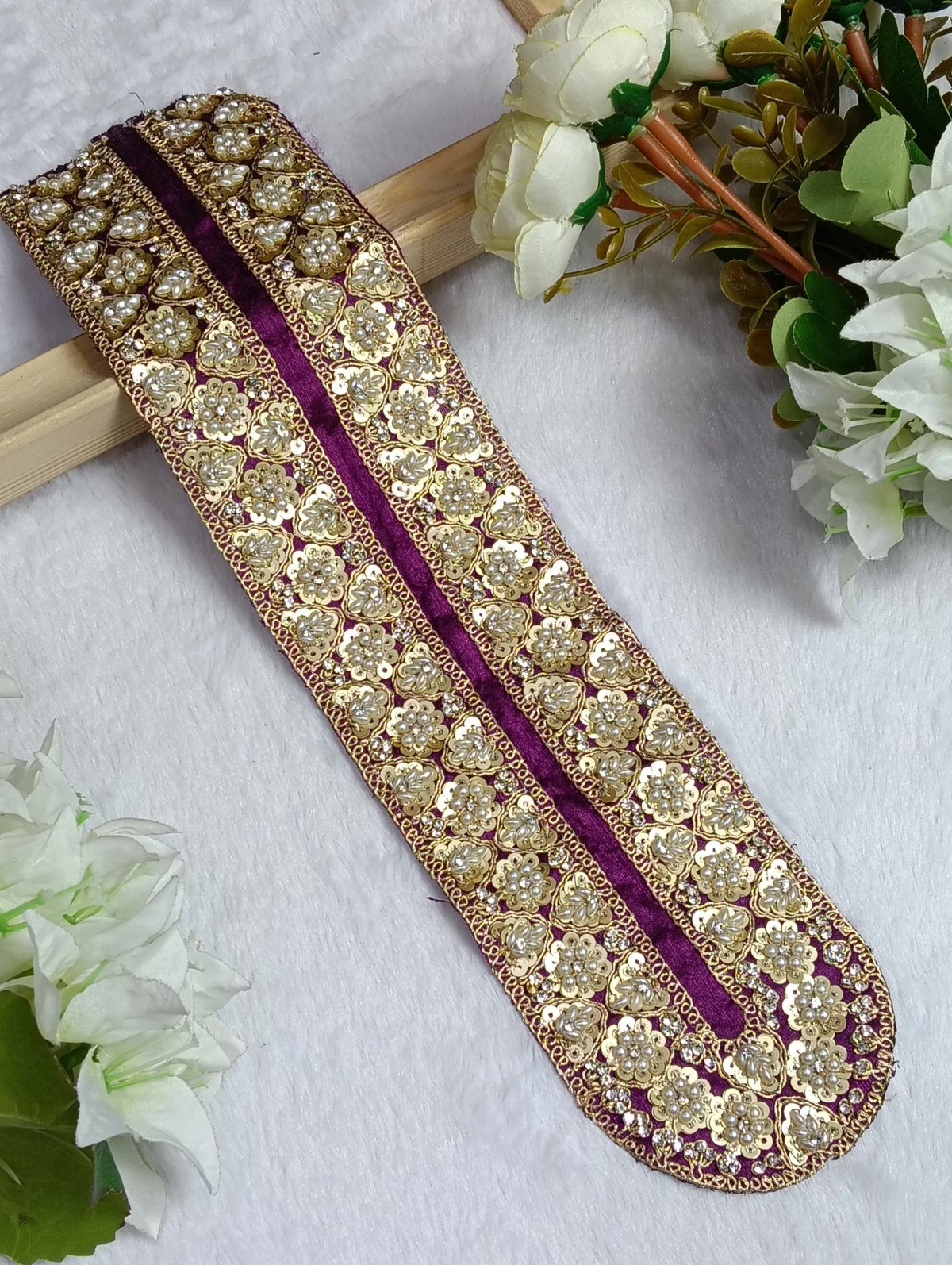 Embroidered Neck Patch Design NE1350 - Artiza Lace