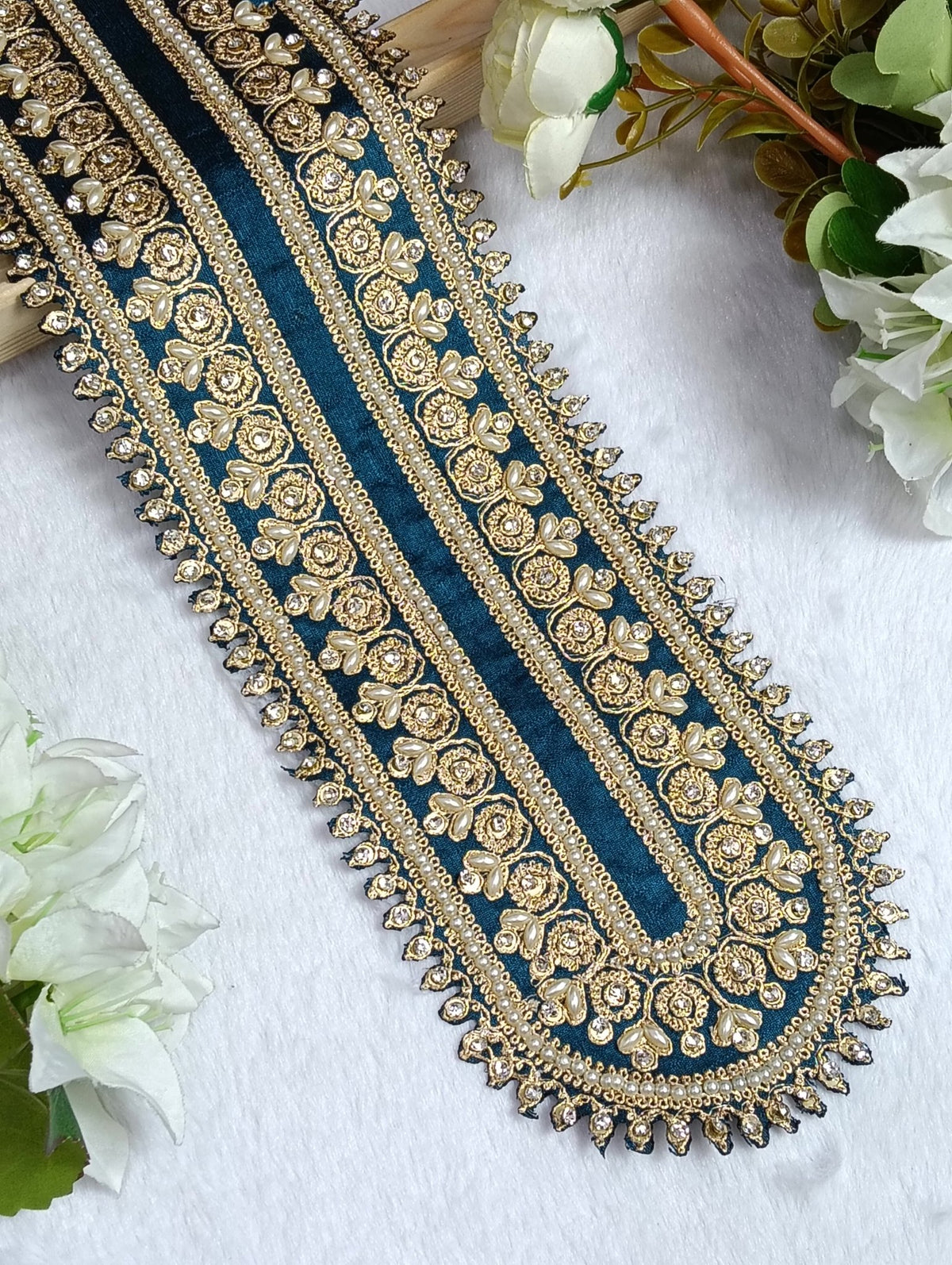 Embroidered Neck Patch Design NE1351 - Artiza Lace