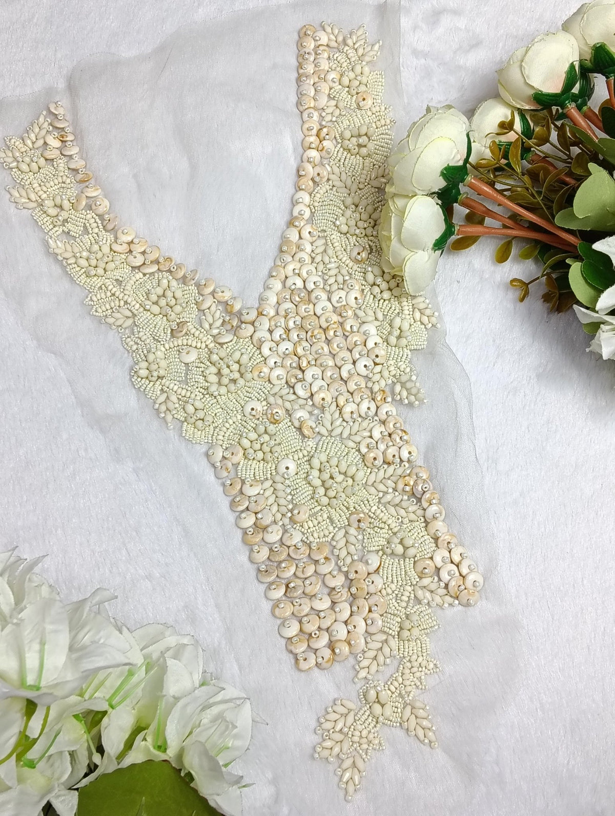 Embroidered Neck Patch Design NE1353 - Artiza Lace