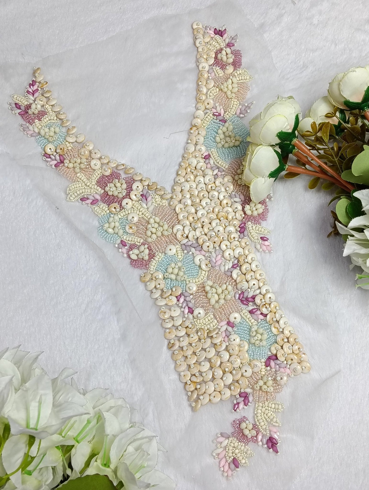 Embroidered Neck Patch Design NE1353 - Artiza Lace