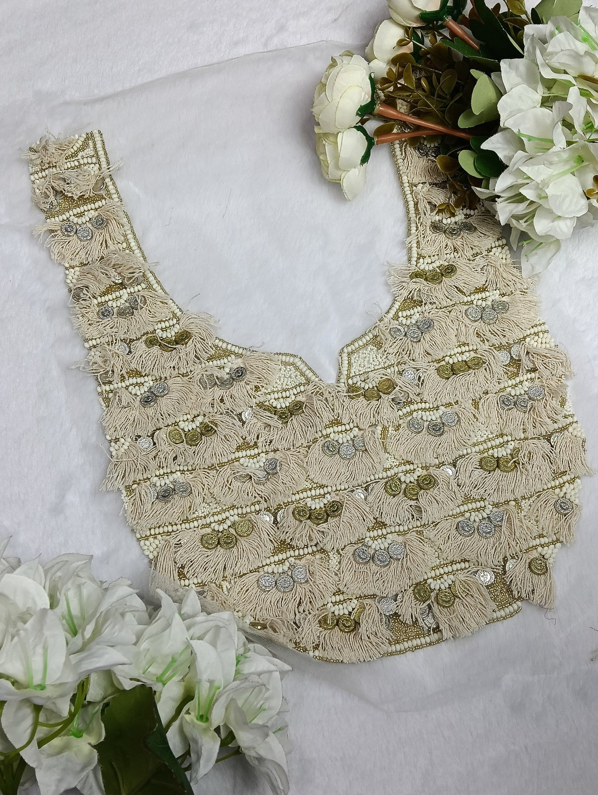 Embroidered Neck Patch Design NE1356 - Artiza Lace