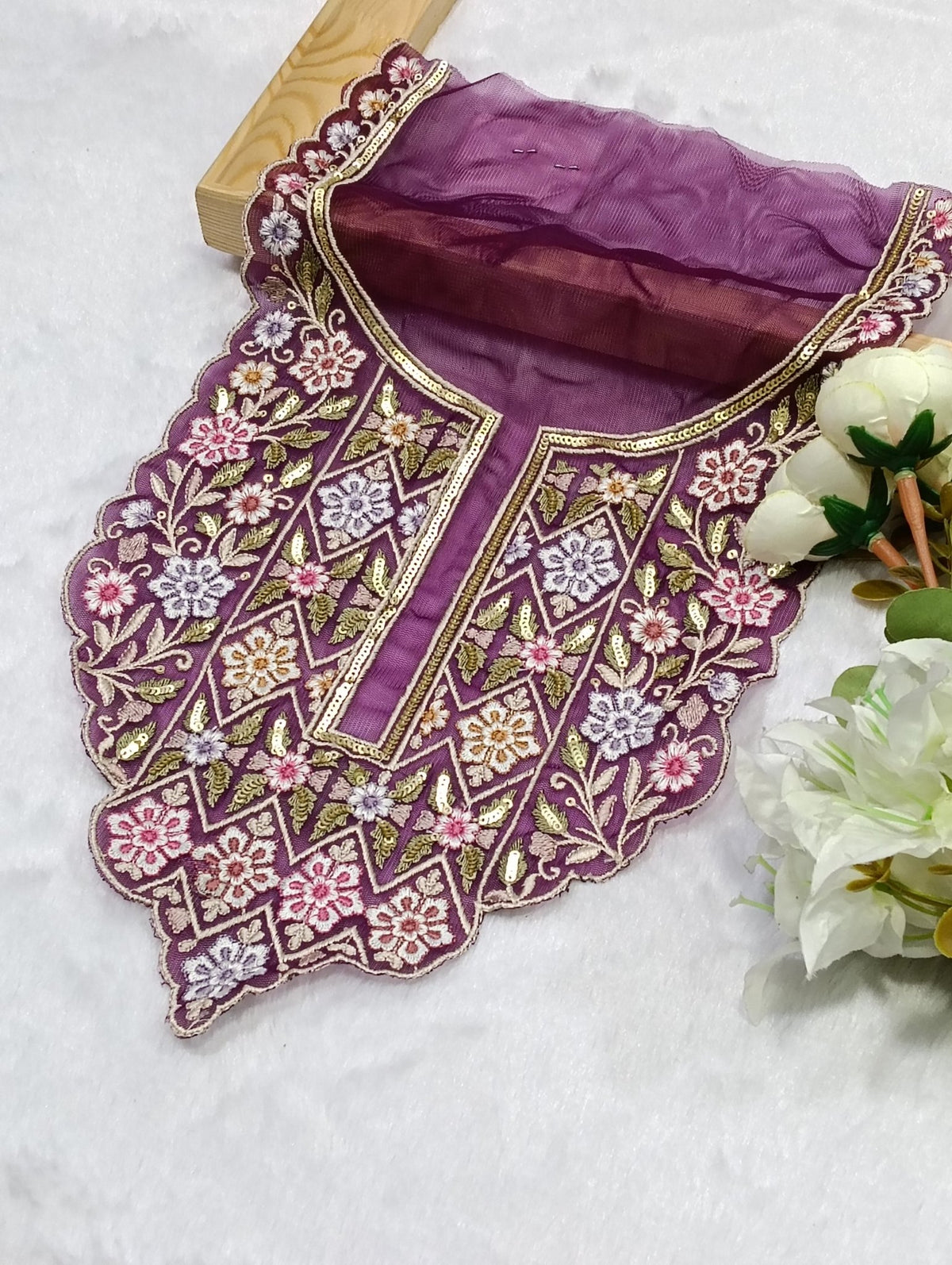 Embroidered Neck Patch Design NE1384 - Artiza Lace