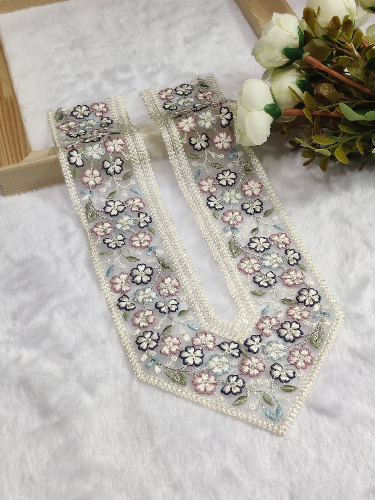 Embroidered Neck Patch Design NE194 - Artiza Lace