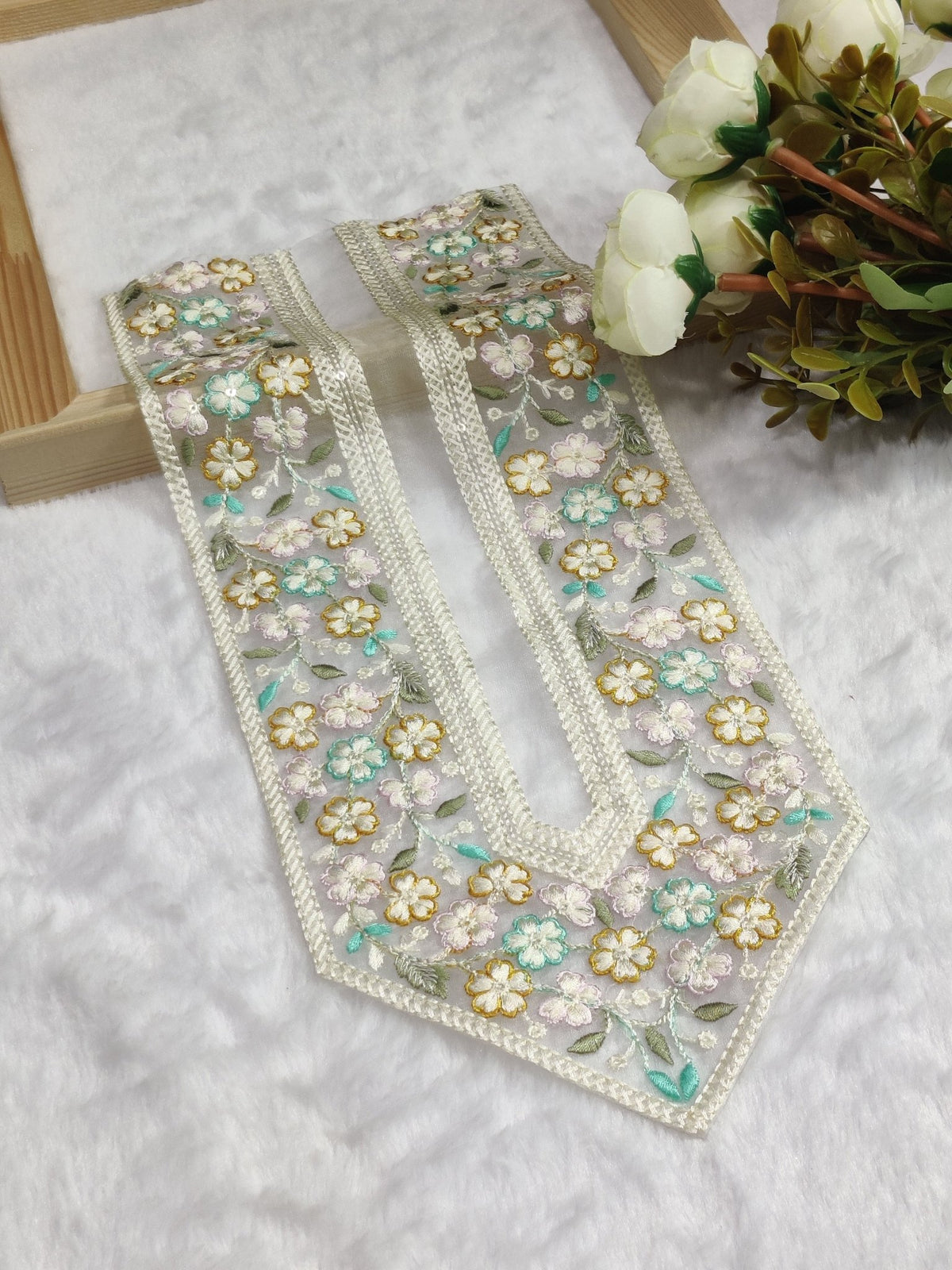 Embroidered Neck Patch Design NE194 - Artiza Lace