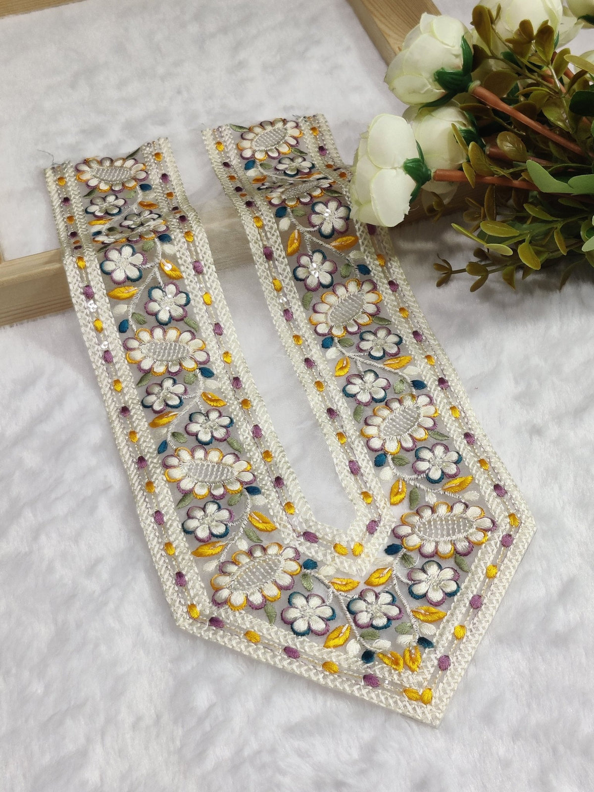 Embroidered Neck Patch Design NE195 - Artiza Lace