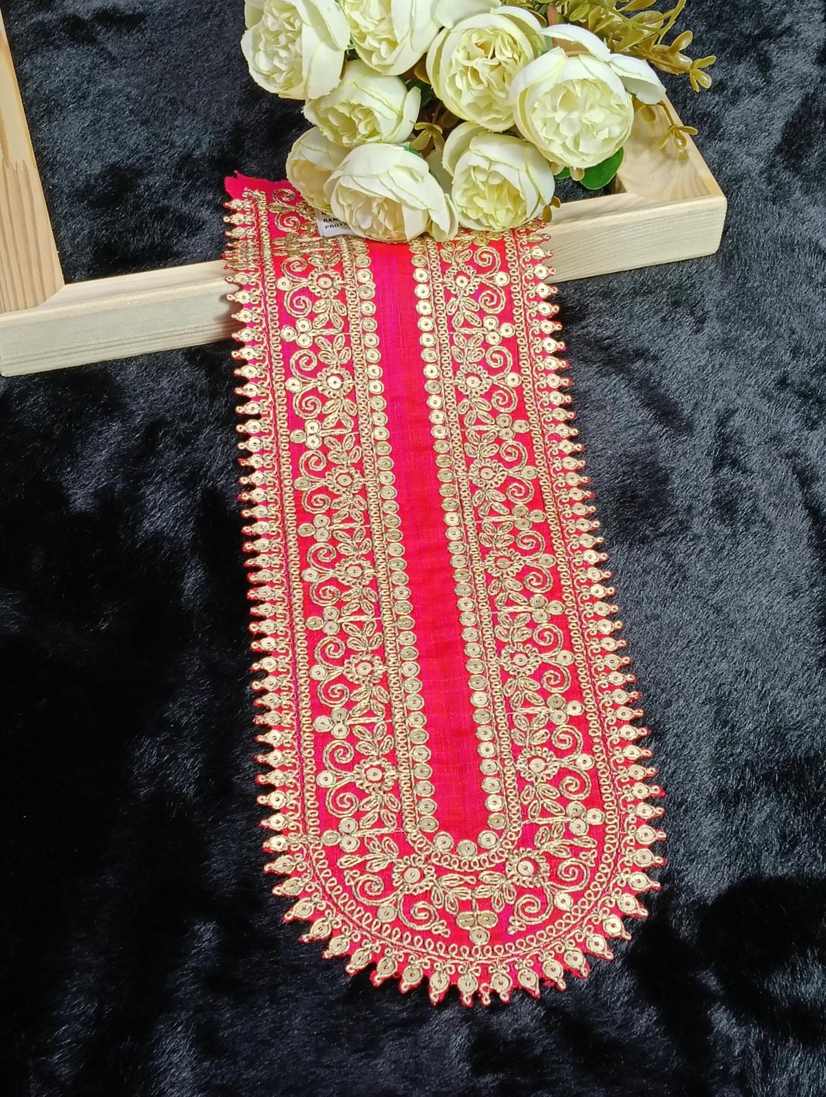 Embroidered Neck Patch Design NE333 - Artiza Lace