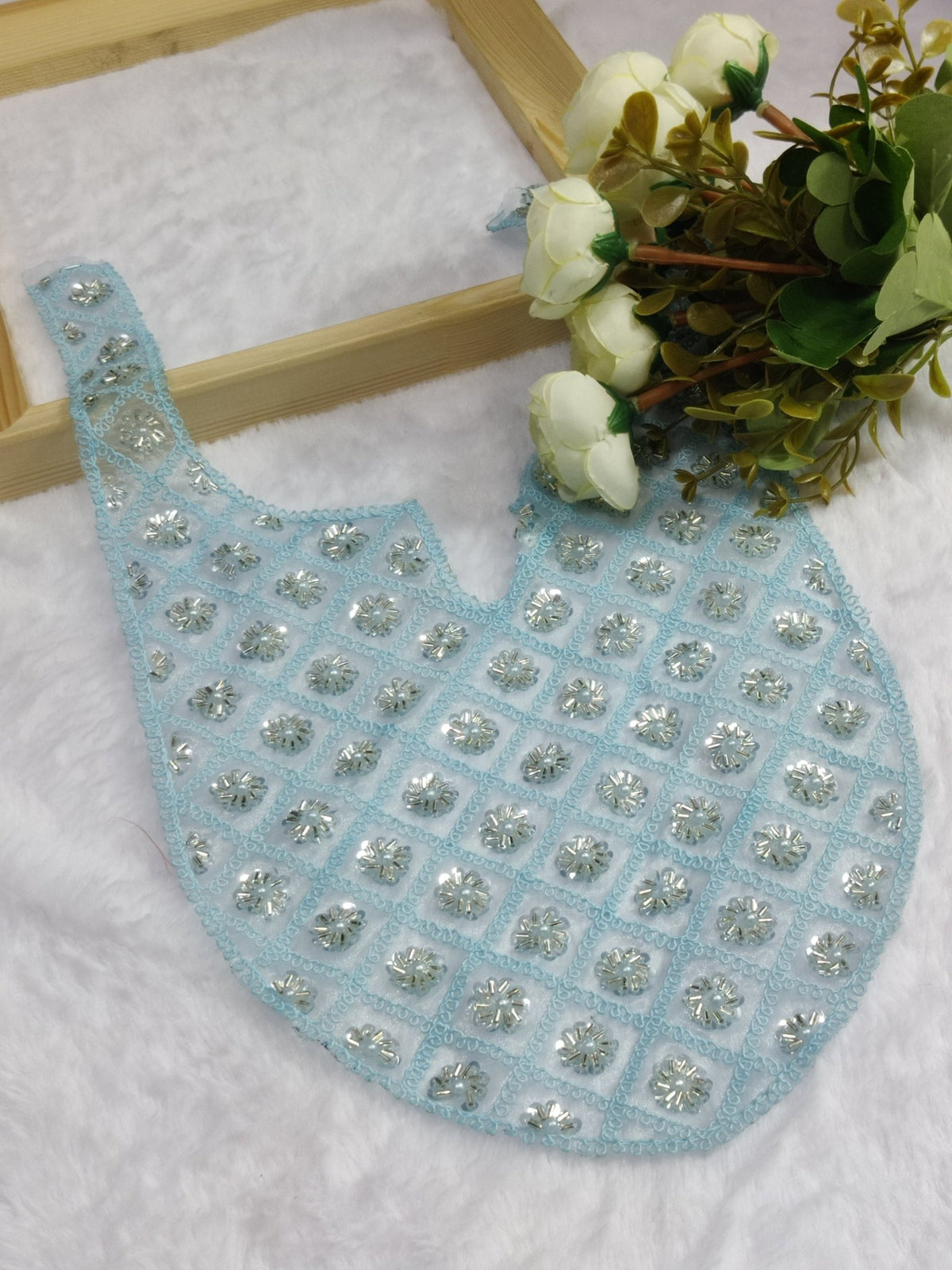 Embroidered Neck Patch Design NE545 - Artiza Lace