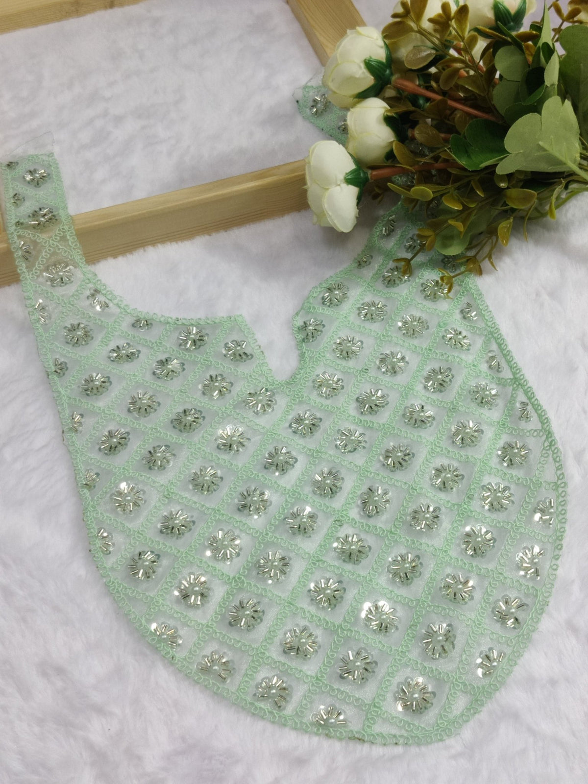 Embroidered Neck Patch Design NE545 - Artiza Lace